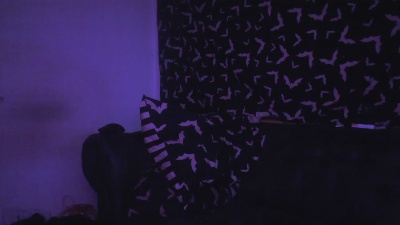 Loonadoomer live cam on Cam4