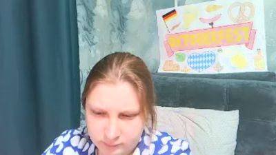 Loooving_Emma live cam on Cam4
