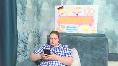 Loooving_Emma live cam on Cam4