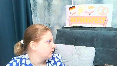 Loooving_Emma live cam on Cam4