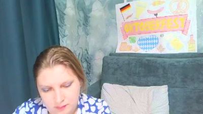 Loooving_Emma live cam on Cam4