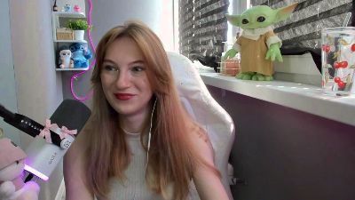 LoraSturn live cam on Cam4