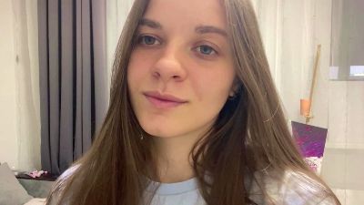 LoraleeClarey live cam on Cam4