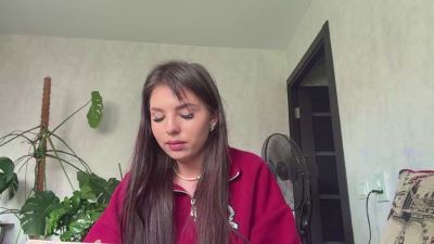 LoreAbdelwahed live cam on Cam4