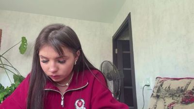 LoreAbdelwahed live cam on Cam4