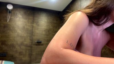 LoreanArocho live cam on Cam4