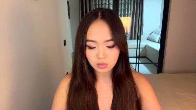 LoreanSandoral live cam on Cam4