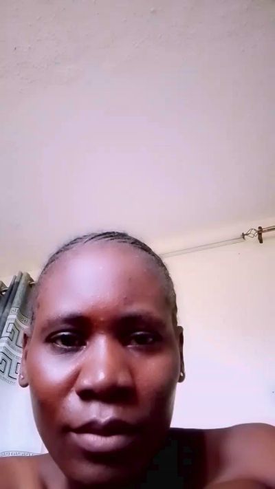 Loreencutie live cam on Cam4
