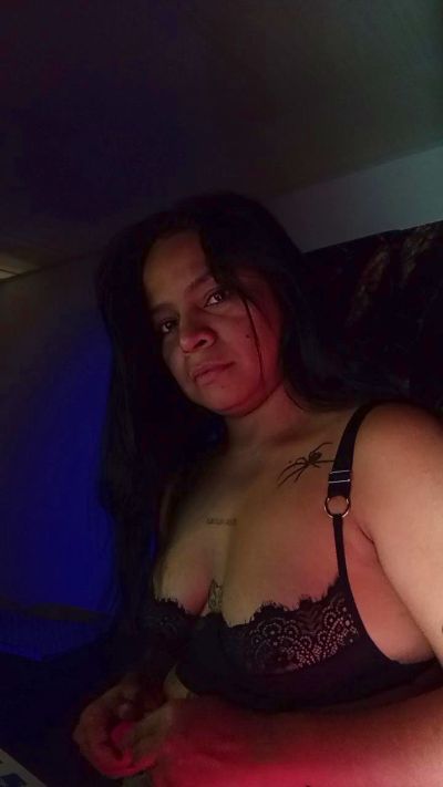 Lorena28 live cam on Cam4