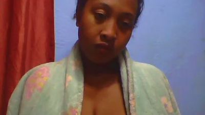 Lorenah2 live cam on Cam4