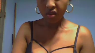 Lorenah2 live cam on Cam4