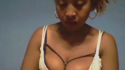 Lorenah2 live cam on Cam4