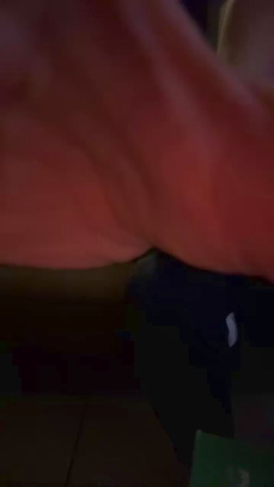 Lorennaaa, une amatrice française avec qui discuter et avoir du sexe