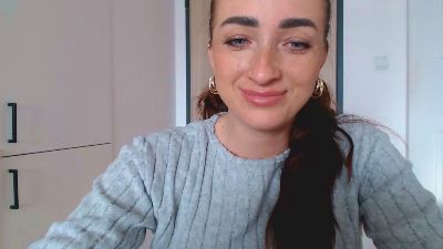 LorenneAngel live cam on Cam4