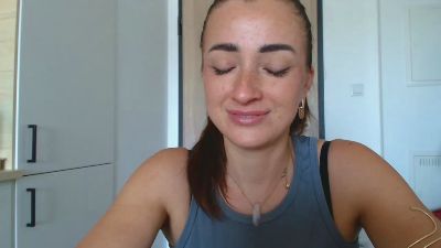 LorenneAngel live cam on Cam4
