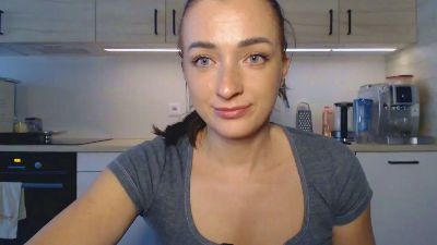 LorenneAngel live cam on Cam4