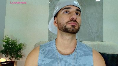 Lorenzo_Walker live cam on Cam4