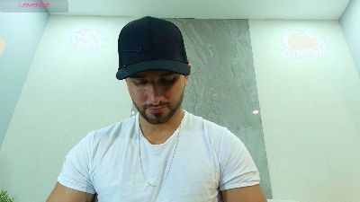 Lorenzo_Walker live cam on Cam4