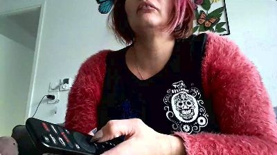 Lorenzz3347 live cam on Cam4