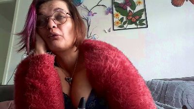 Lorenzz3347 live cam on Cam4