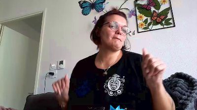 Lorenzz3347 live cam on Cam4