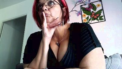 Lorenzz3347 live cam on Cam4