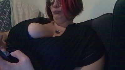 Lorenzz3347 live cam on Cam4