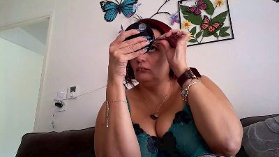 Lorenzz3347 live cam on Cam4