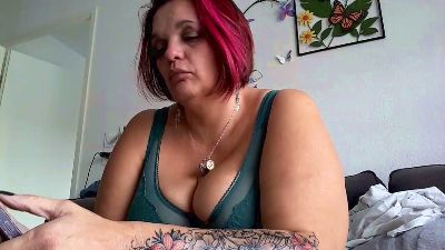 Lorenzz3347 live cam on Cam4
