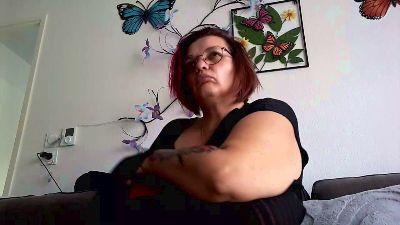 Lorenzz3347 live cam on Cam4