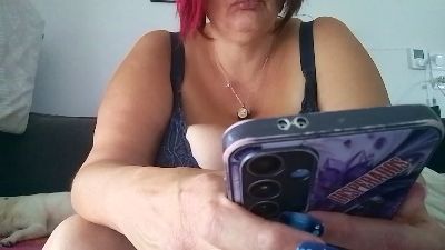 Lorenzz3347 live cam on Cam4