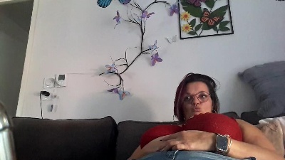 Lorenzz3347 live cam on Cam4