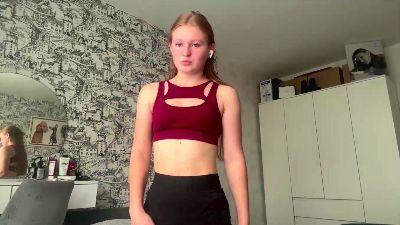 LoriaWheatly live cam on Cam4