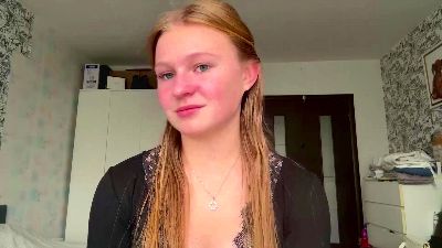 LoriaWheatly live cam on Cam4