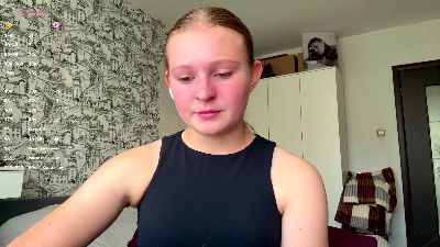 LoriaWheatly live cam on Cam4