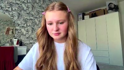 LoriaWheatly live cam on Cam4