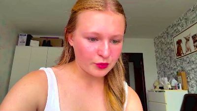 LoriaWheatly live cam on Cam4