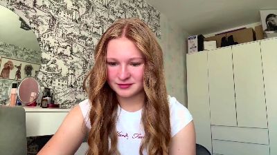 LoriaWheatly live cam on Cam4