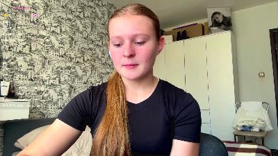 LoriaWheatly live cam on Cam4