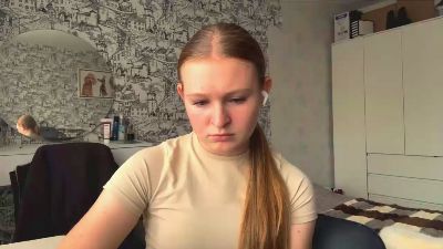 LoriaWheatly live cam on Cam4