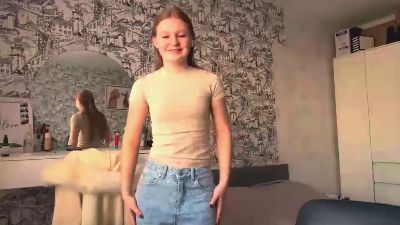 LoriaWheatly live cam on Cam4
