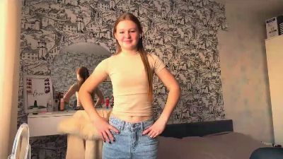 LoriaWheatly live cam on Cam4