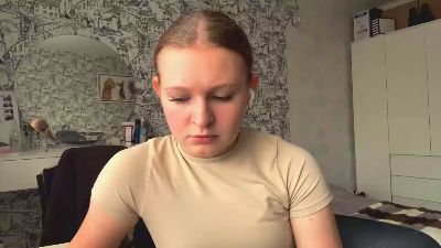 LoriaWheatly live cam on Cam4