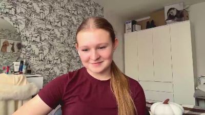 LoriaWheatly live cam on Cam4