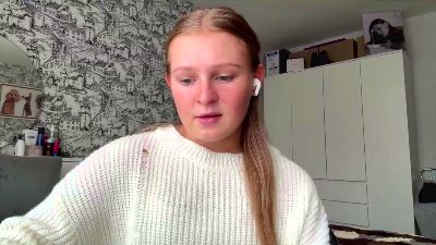 LoriaWheatly live cam on Cam4