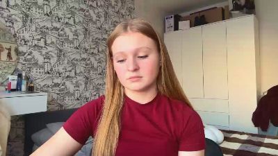 LoriaWheatly live cam on Cam4