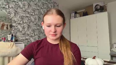 LoriaWheatly live cam on Cam4