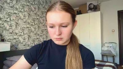 LoriaWheatly live cam on Cam4