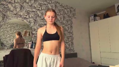 LoriaWheatly live cam on Cam4