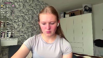 LoriaWheatly live cam on Cam4